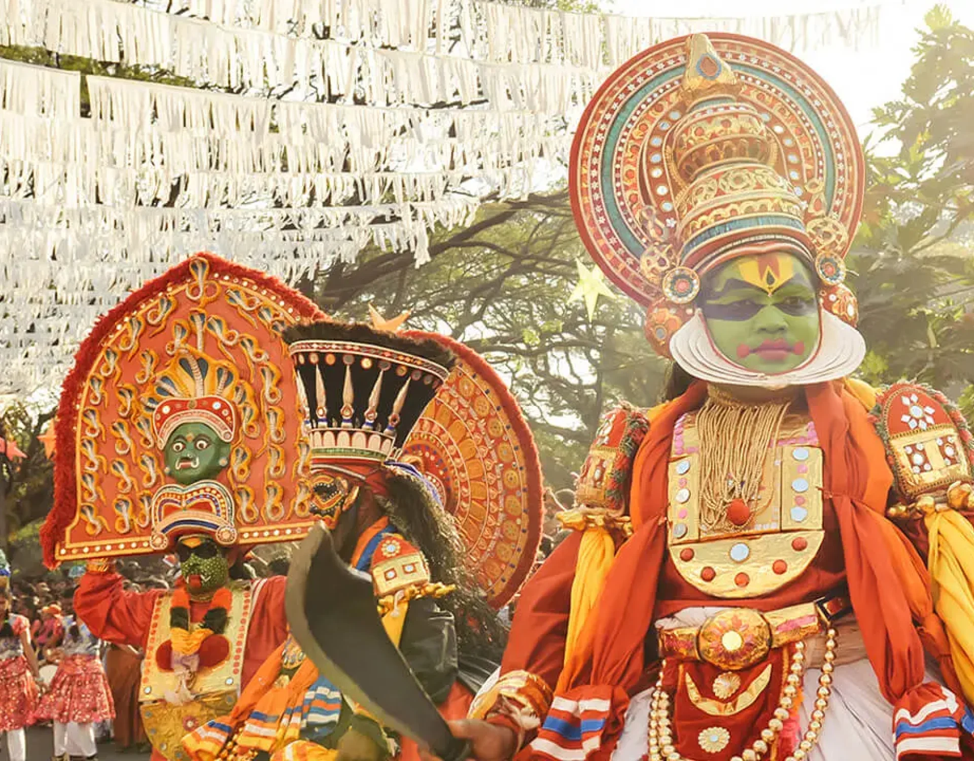 Kerala-kathakali-Dancers-2-1